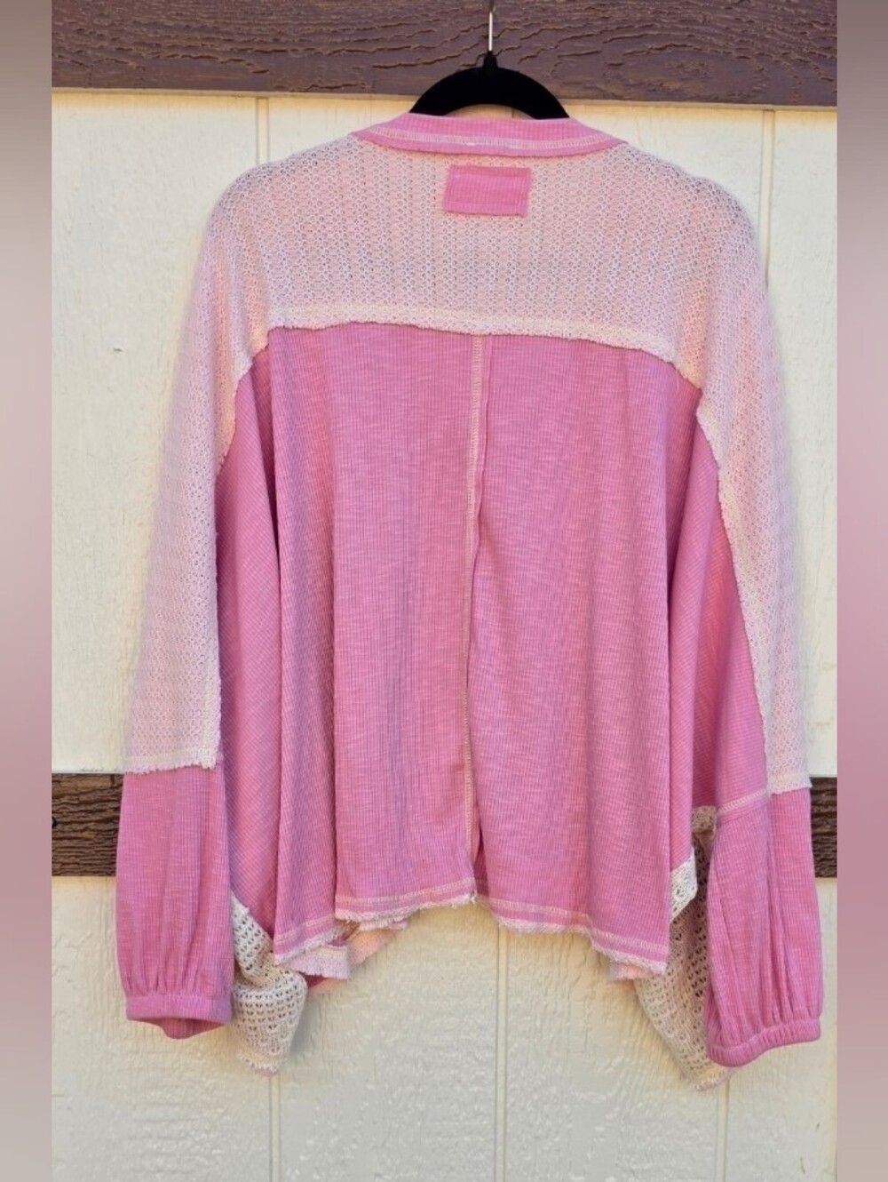 SOLD!! NEW!! POL Pink Mixed-Knit Women's Top with Patchwork & Crochet, Sz Large - Picture 5 of 6